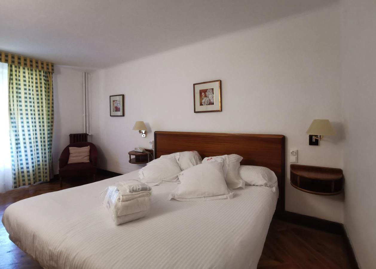 Hotel Adsera La Molina  Exteriör bild